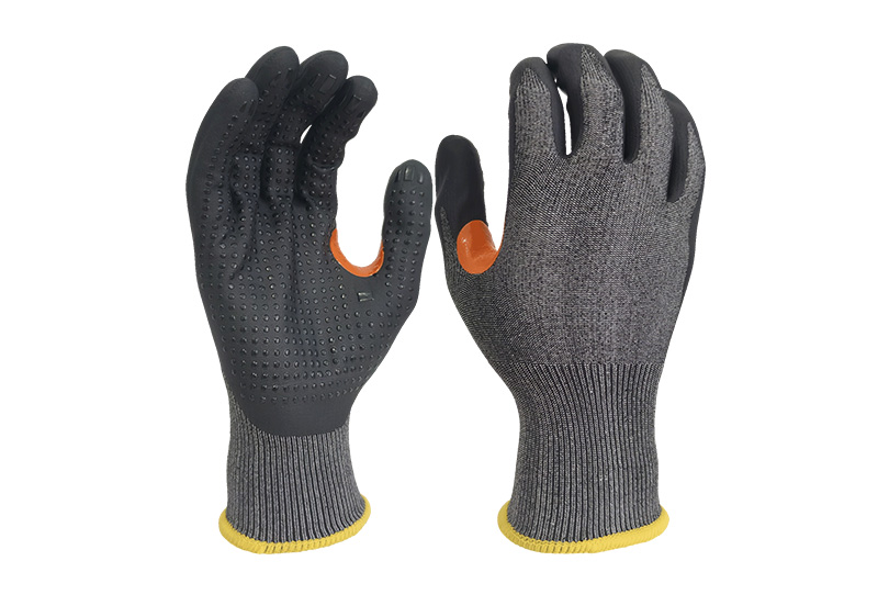 Materials Used for Thumb Crotch Reinforcement: What to Look For