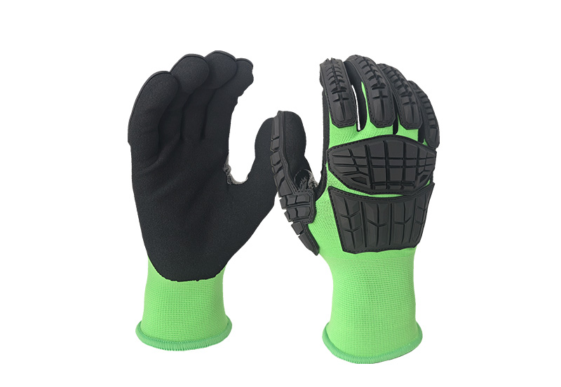 Why Anti-Impact and Anti-Vibration Gloves Are a Must for Your Workforce