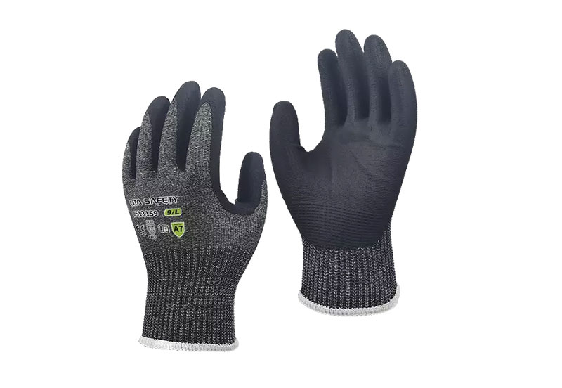 Which Gloves Offer the Best Protection Against Wood Splinters?