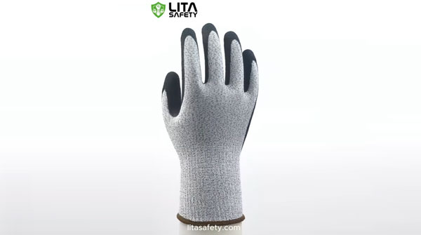 B663052-A4-Cut-Resistant-Gloves.jpg